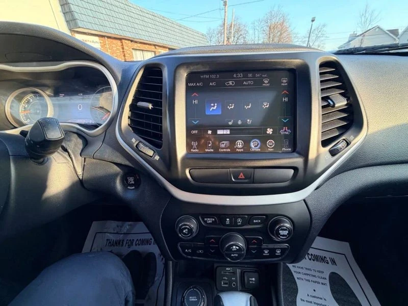 2015 Jeep KL Cherokee - Image 3 of 12