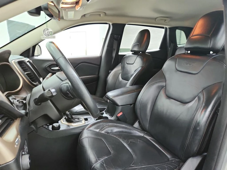 2015 Jeep KL Cherokee - Image 14 of 31