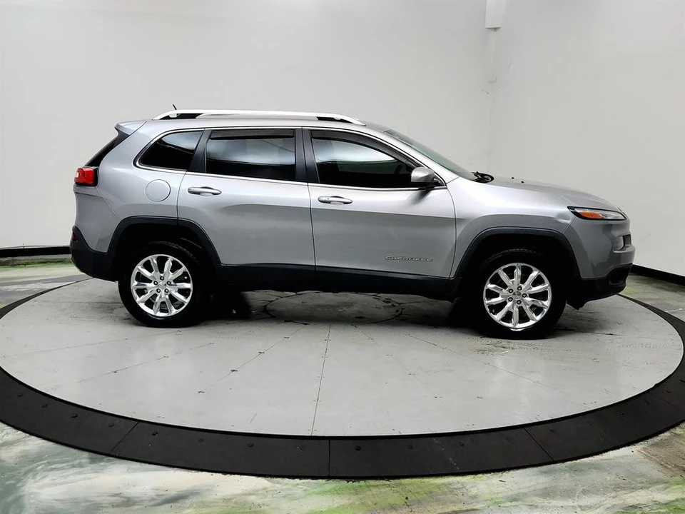 2015 Jeep KL Cherokee - Image 4 of 31