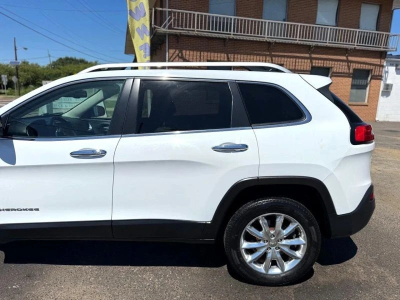 2015 Jeep KL Cherokee - Image 9 of 12