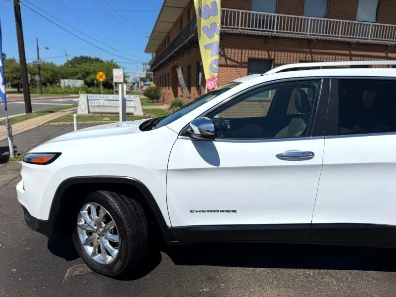 2015 Jeep KL Cherokee - Image 7 of 12