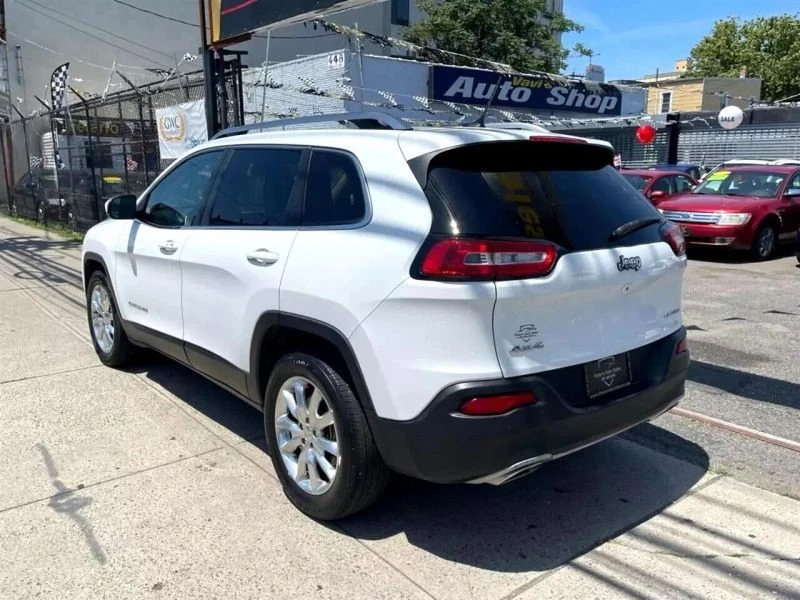 2015 Jeep KL Cherokee - Image 3 of 12