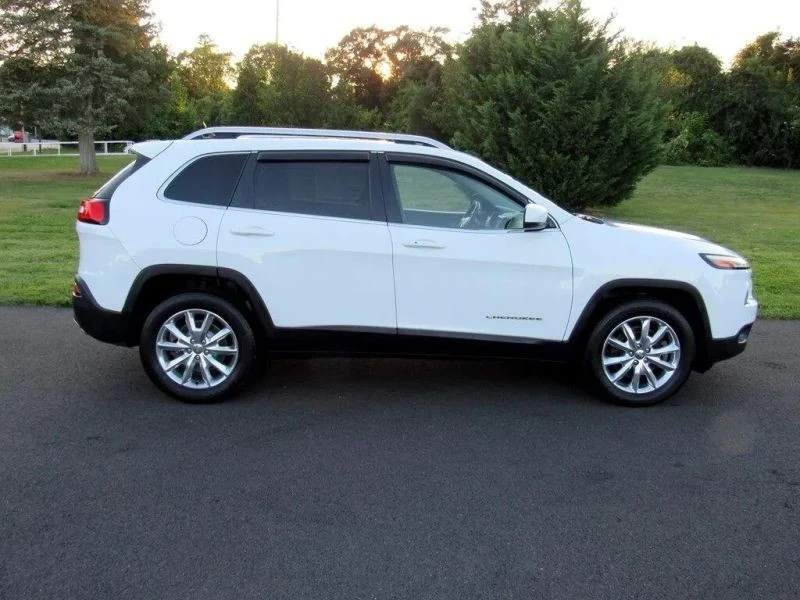 2015 Jeep KL Cherokee - Image 10 of 12