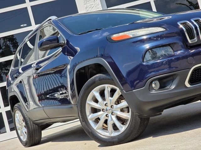 2015 Jeep KL Cherokee - Image 16 of 21