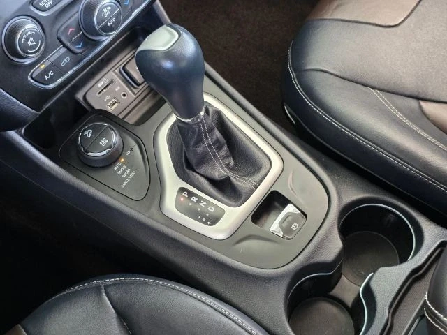 2015 Jeep KL Cherokee - Image 19 of 21