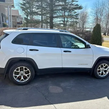 2015 Jeep Cherokee Sport