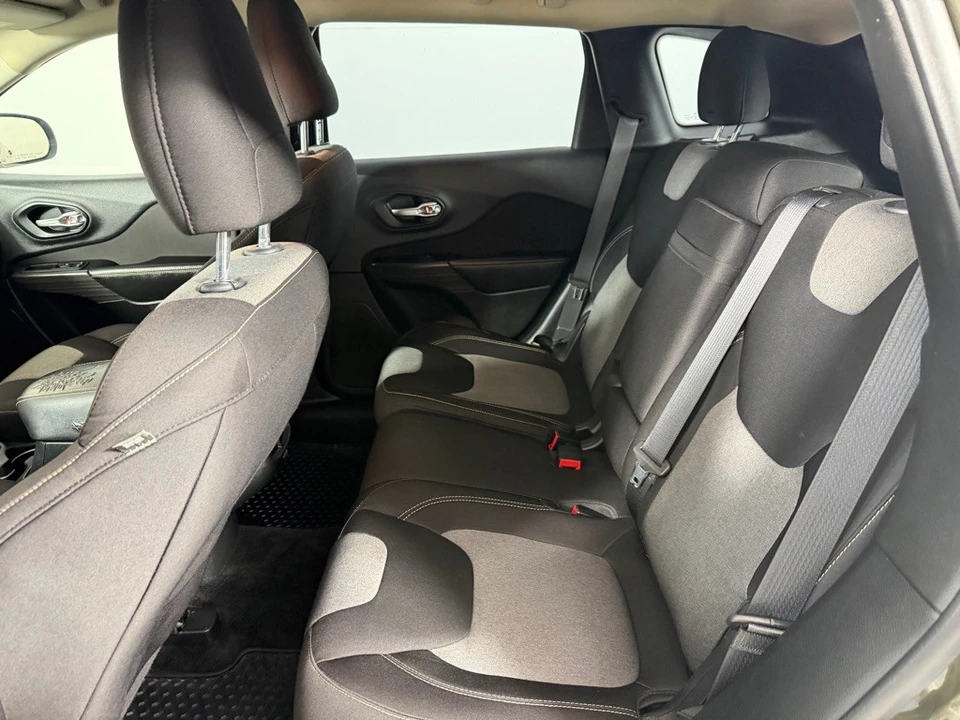 2015 Jeep KL Cherokee - Image 17 of 22