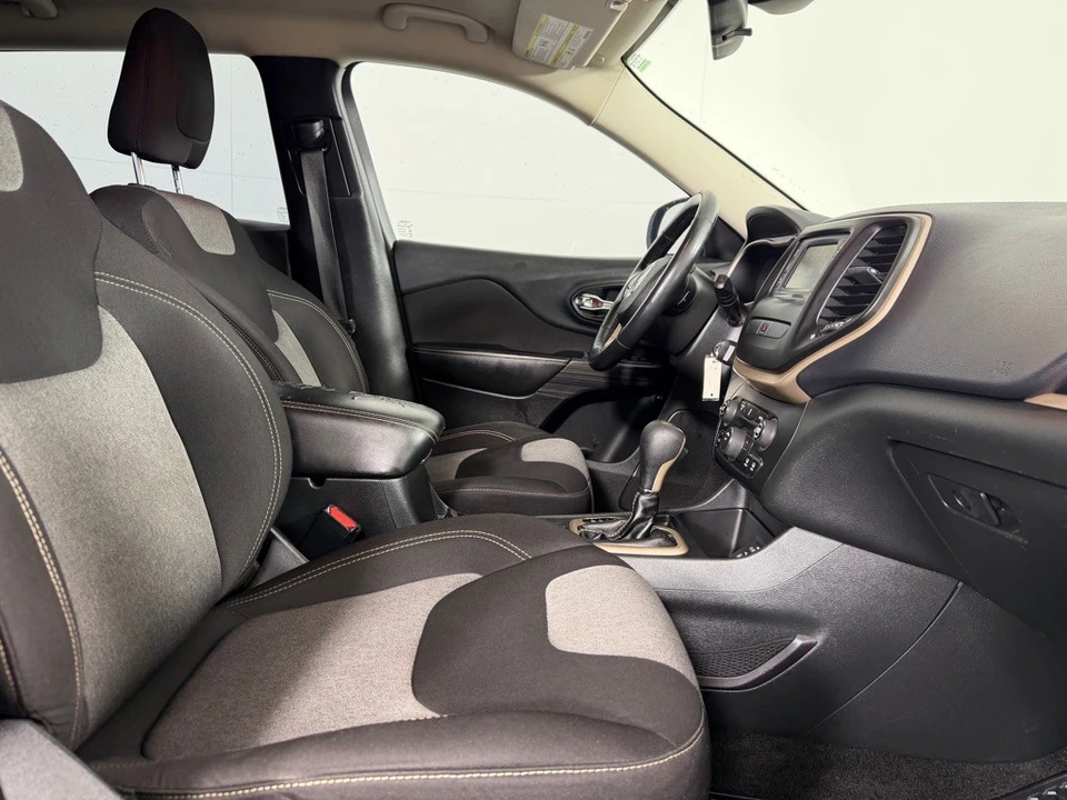 2015 Jeep KL Cherokee - Image 21 of 22