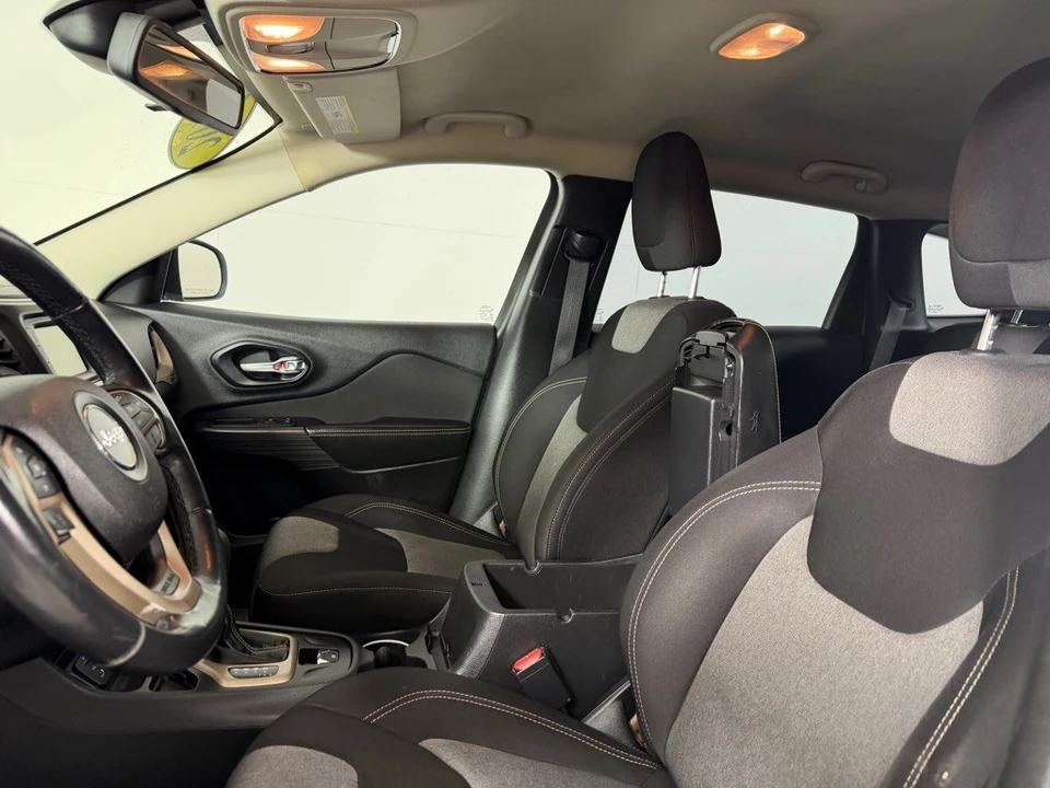 2015 Jeep KL Cherokee - Image 12 of 22