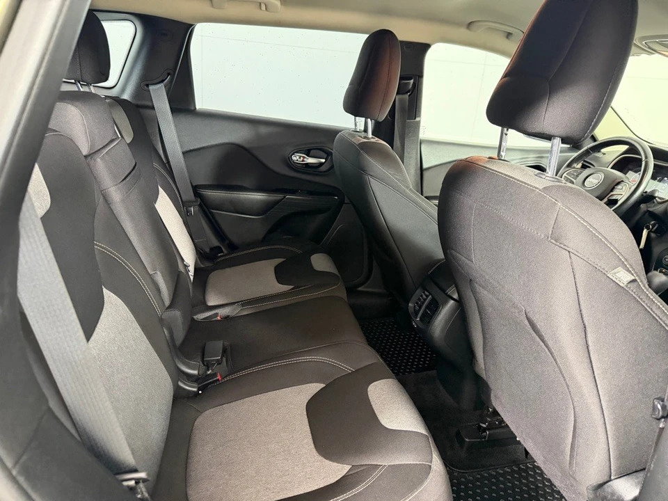 2015 Jeep KL Cherokee - Image 20 of 22