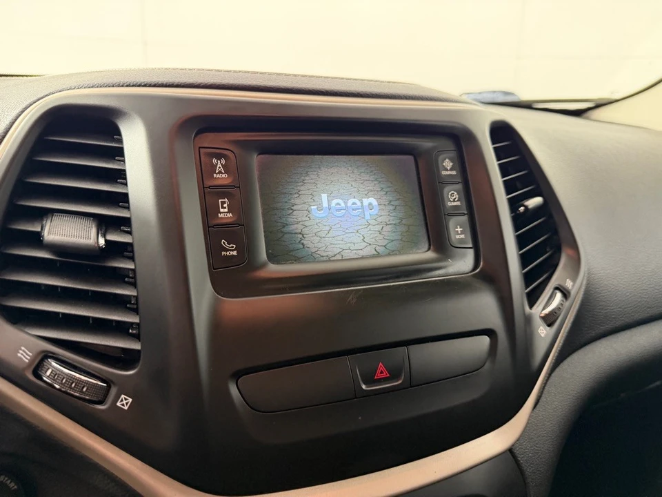 2015 Jeep KL Cherokee - Image 15 of 22