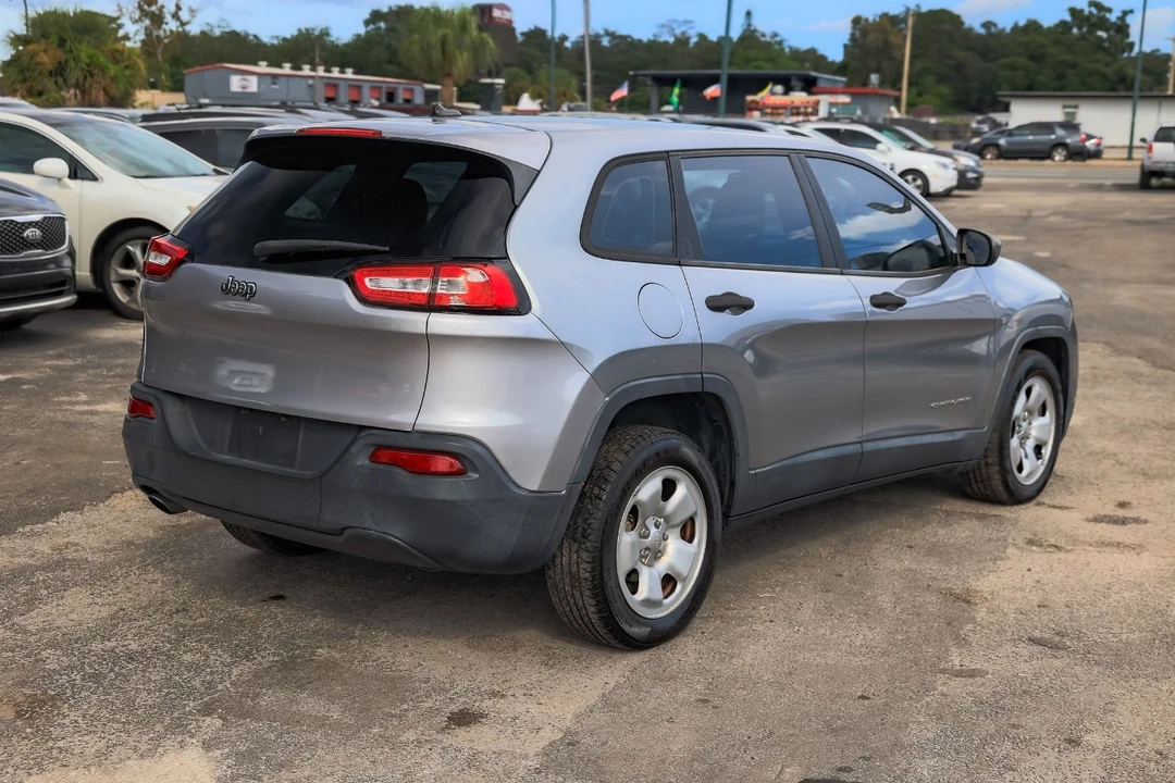 2015 Jeep KL Cherokee - Image 11 of 12