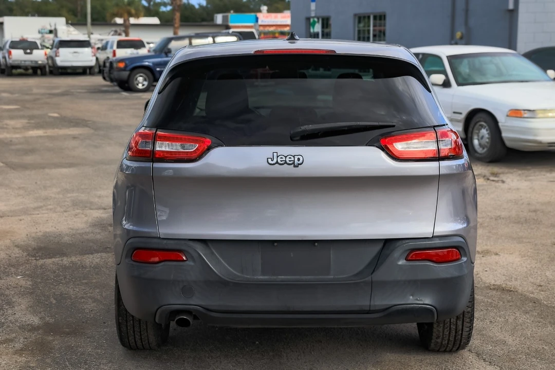 2015 Jeep KL Cherokee - Image 9 of 12
