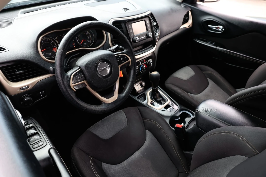 2015 Jeep KL Cherokee - Image 4 of 12