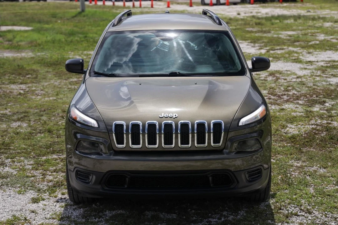 2015 Jeep KL Cherokee - Image 17 of 31