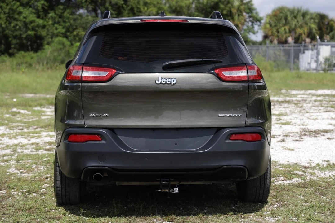 2015 Jeep KL Cherokee - Image 7 of 31