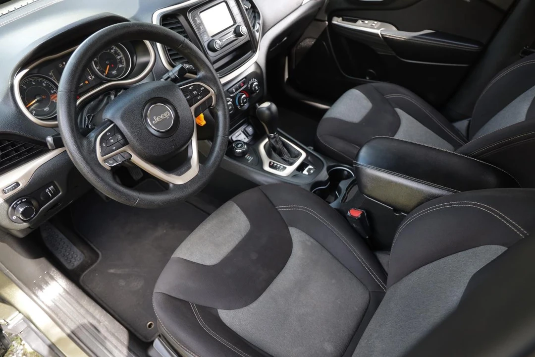 2015 Jeep KL Cherokee - Image 4 of 31