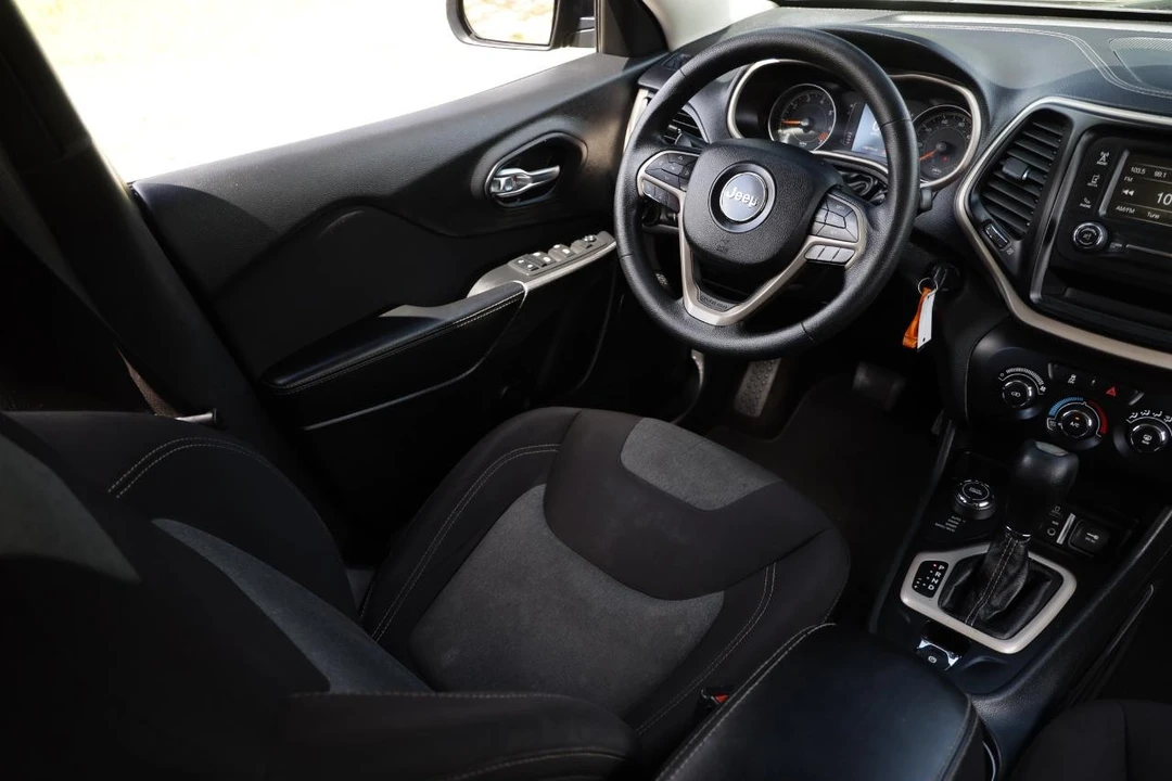 2015 Jeep KL Cherokee - Image 20 of 31