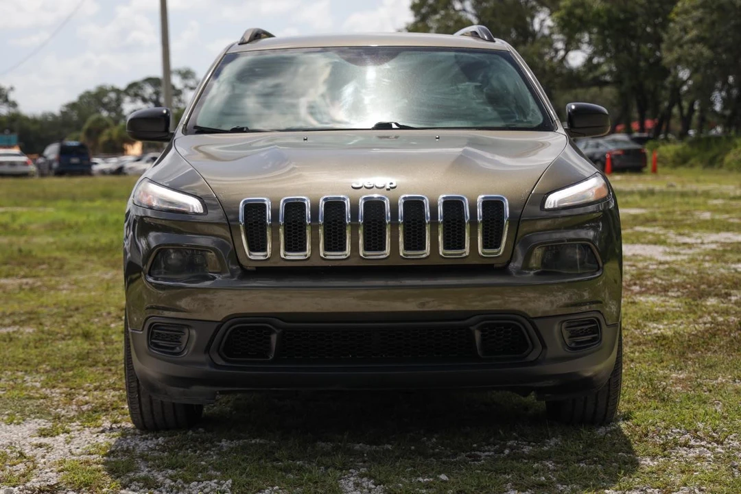 2015 Jeep KL Cherokee - Image 19 of 31