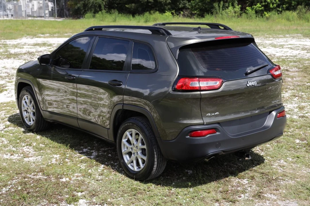 2015 Jeep KL Cherokee - Image 5 of 31