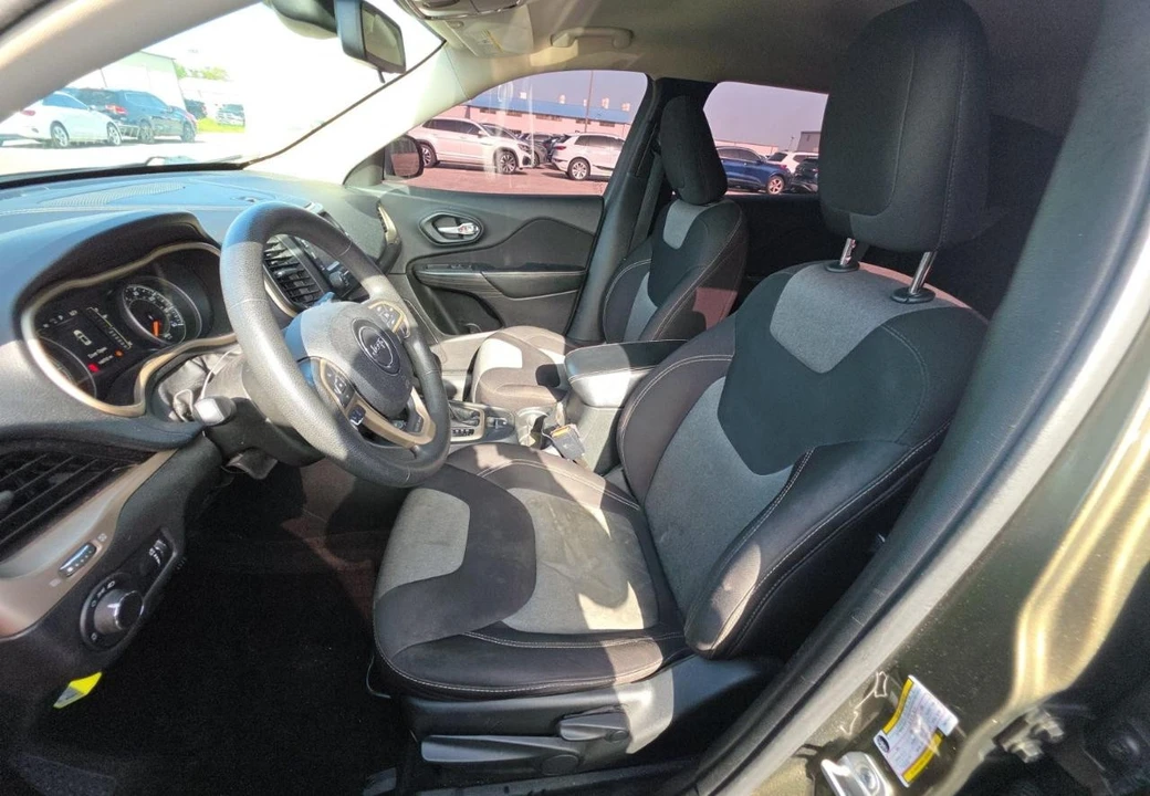 2015 Jeep KL Cherokee - Image 8 of 13