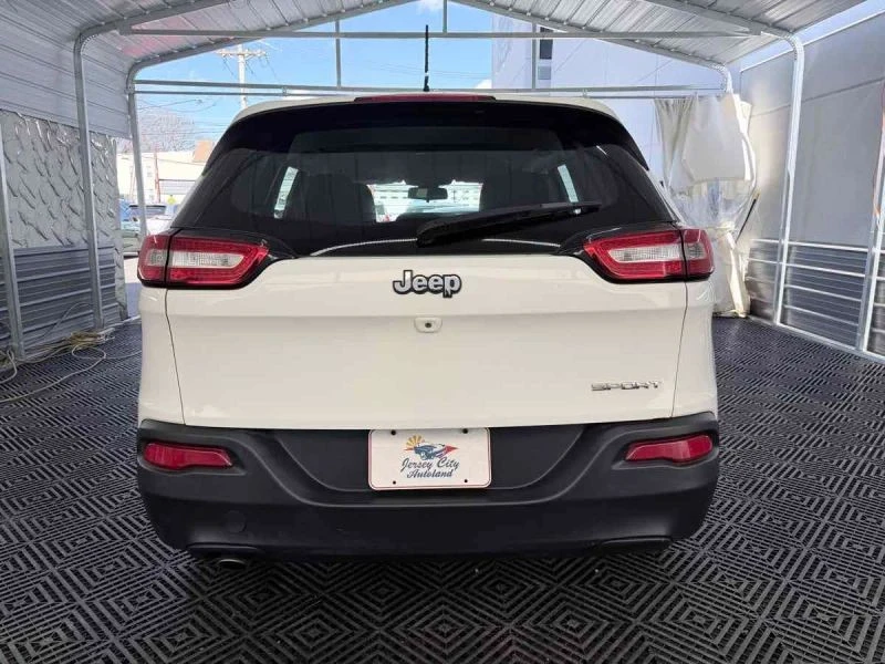 2015 Jeep KL Cherokee - Image 6 of 12