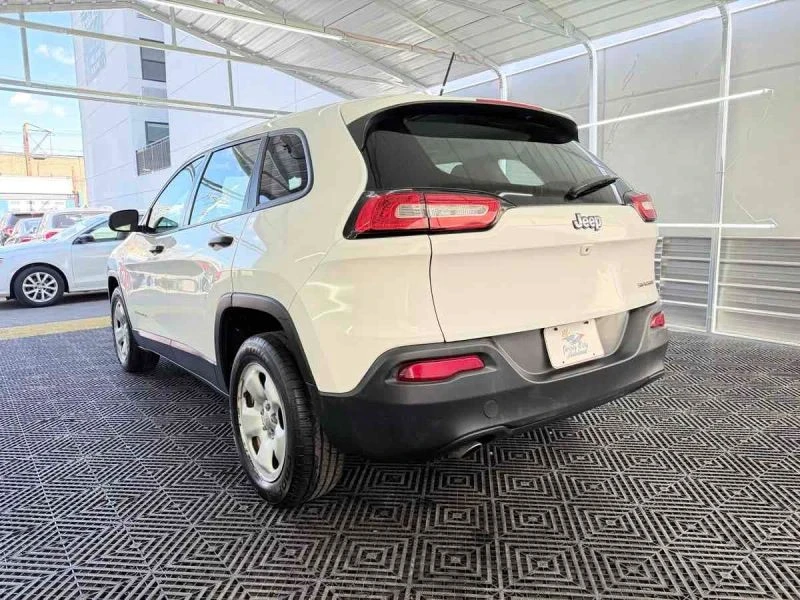 2015 Jeep KL Cherokee - Image 5 of 12