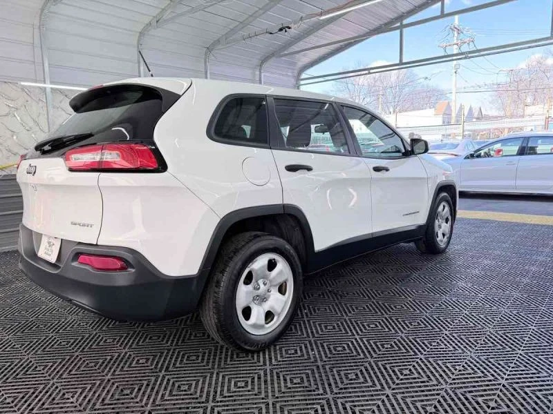 2015 Jeep KL Cherokee - Image 7 of 12