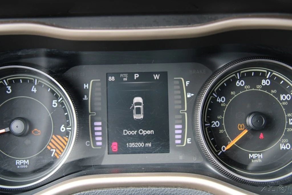 2015 Jeep KL Cherokee - Image 16 of 21