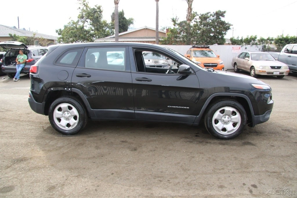 2015 Jeep KL Cherokee - Image 8 of 21