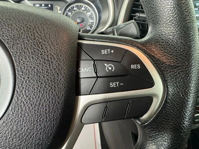 2015 Jeep KL Cherokee - Image 16 of 21