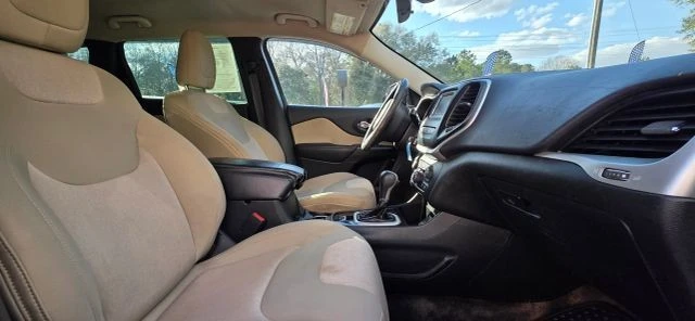 2015 Jeep KL Cherokee - Image 14 of 19
