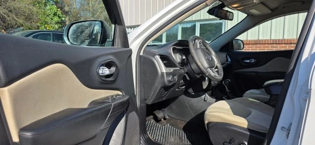 2015 Jeep KL Cherokee - Image 10 of 19