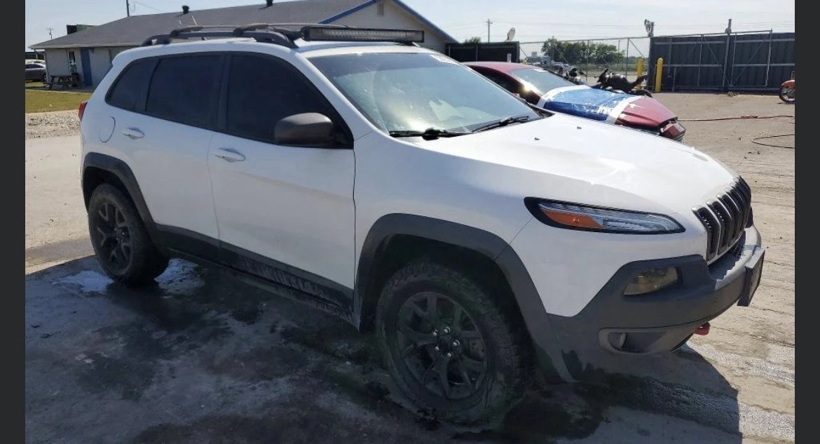 2015 Jeep KL Cherokee - Image 9 of 12