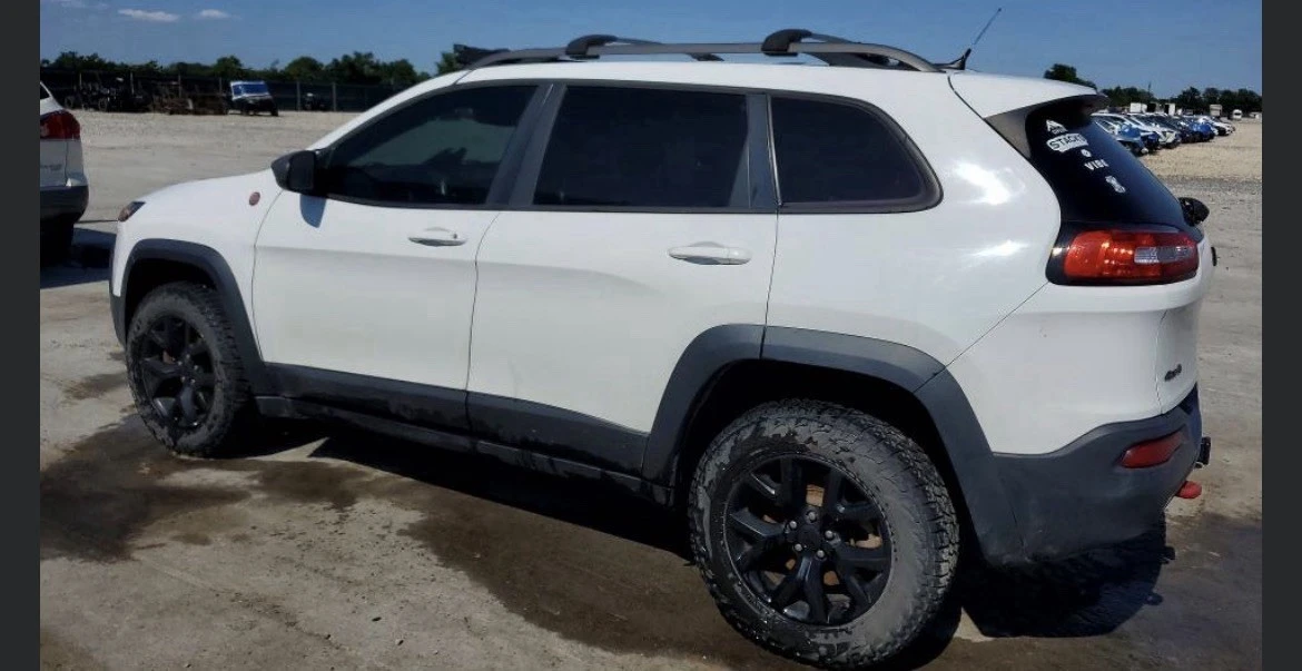 2015 Jeep KL Cherokee - Image 11 of 12