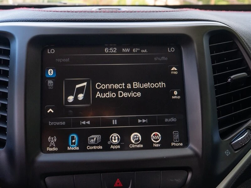 2015 Jeep KL Cherokee - Image 15 of 21