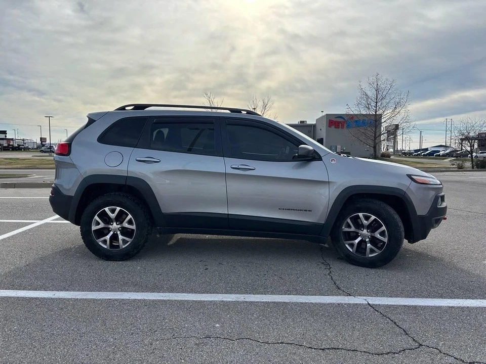 2015 Jeep KL Cherokee - Image 4 of 21
