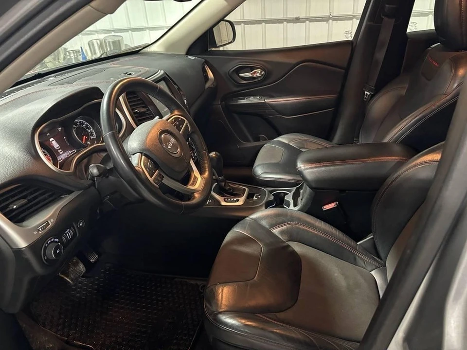 2015 Jeep KL Cherokee - Image 8 of 21