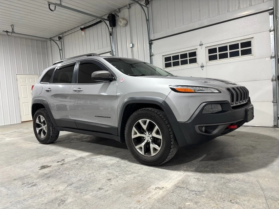 2015 Jeep KL Cherokee - Image 2 of 21