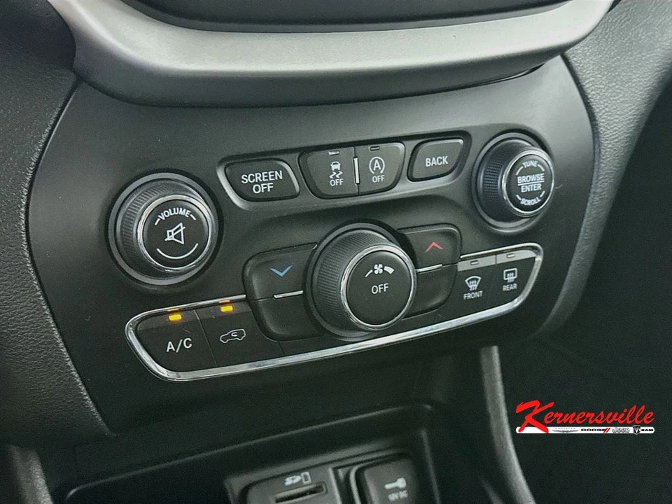 2015 Jeep KL Cherokee - Image 18 of 24