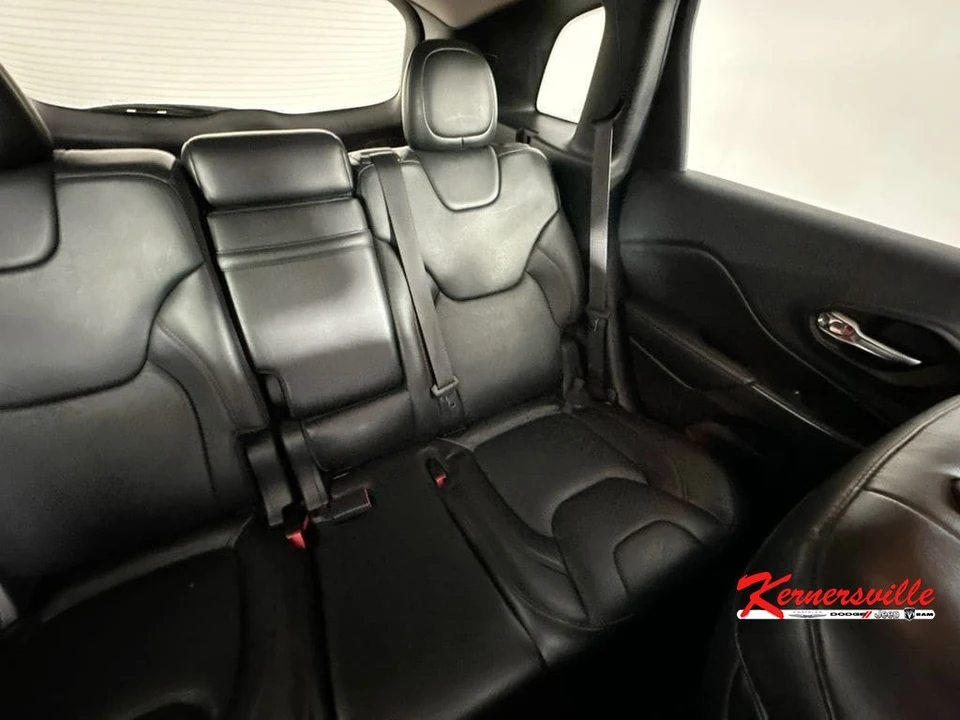 2015 Jeep KL Cherokee - Image 14 of 24