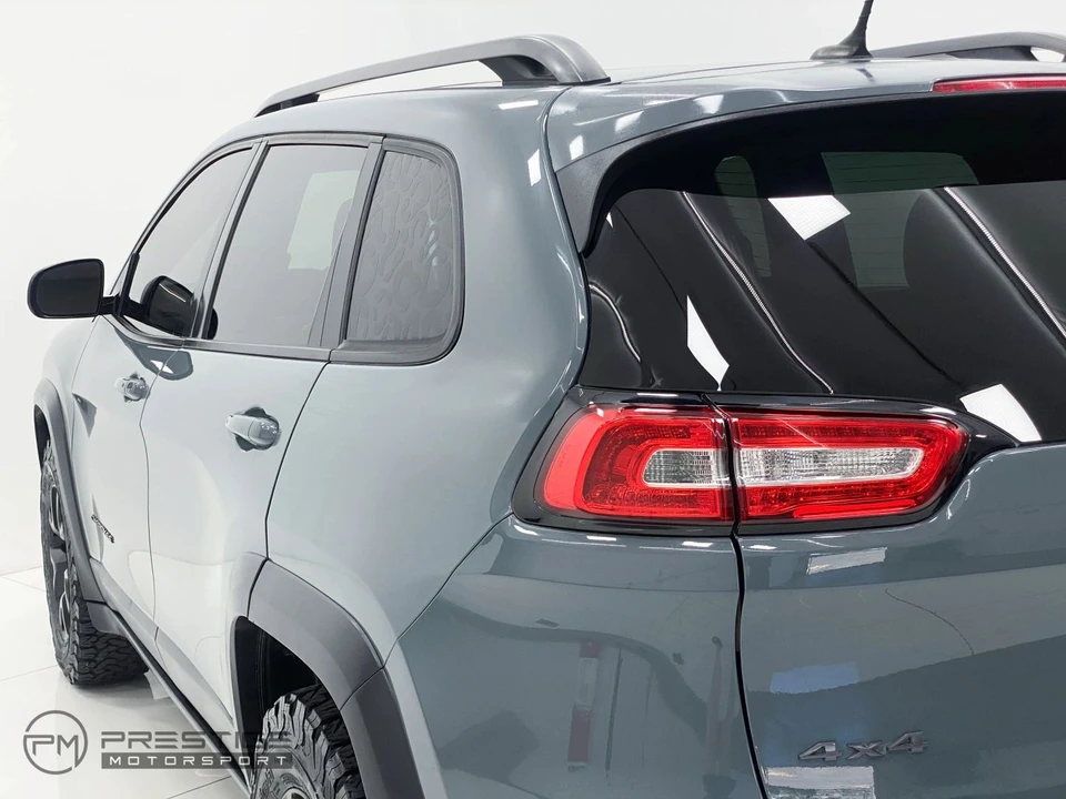 2015 Jeep KL Cherokee - Image 28 of 31