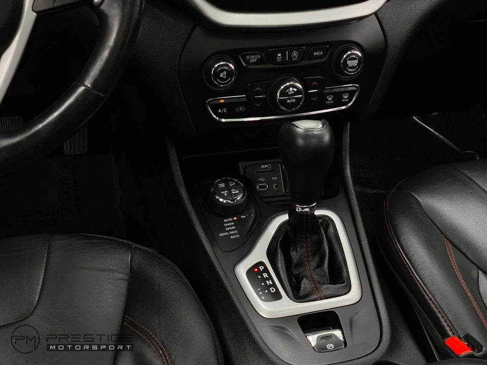 2015 Jeep KL Cherokee - Image 23 of 31
