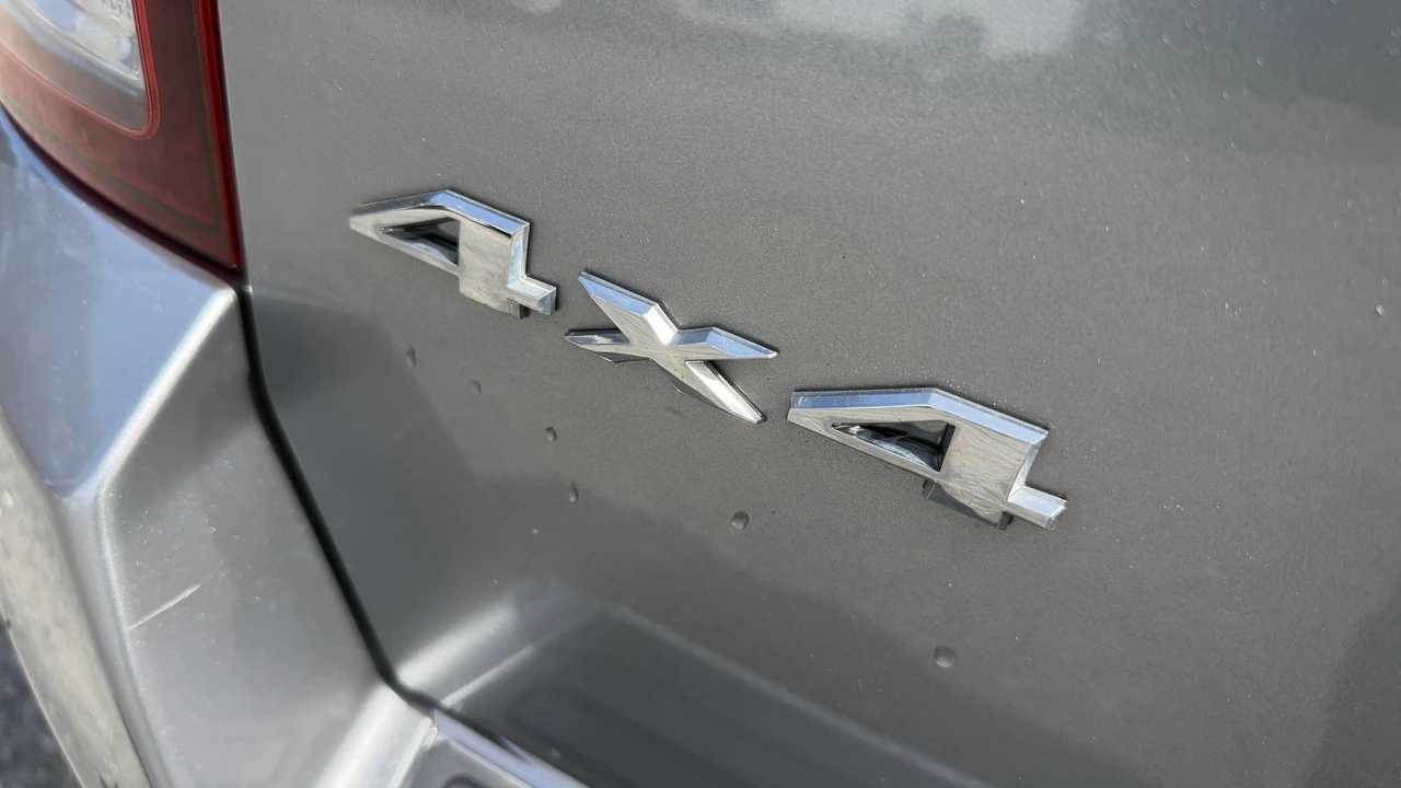 2015 Jeep Compass - Image 11 of 17