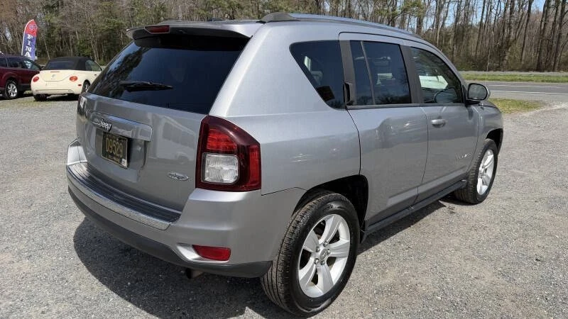 2015 Jeep Compass - Image 9 of 21