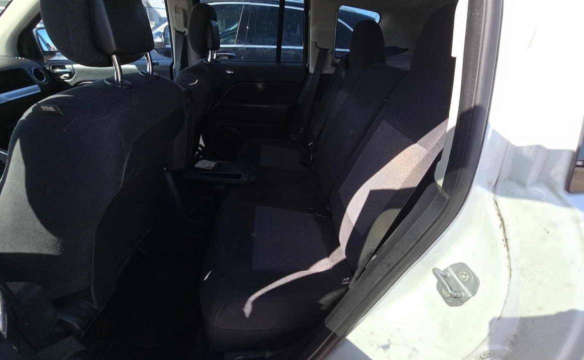 2015 Jeep Compass - Image 12 of 14