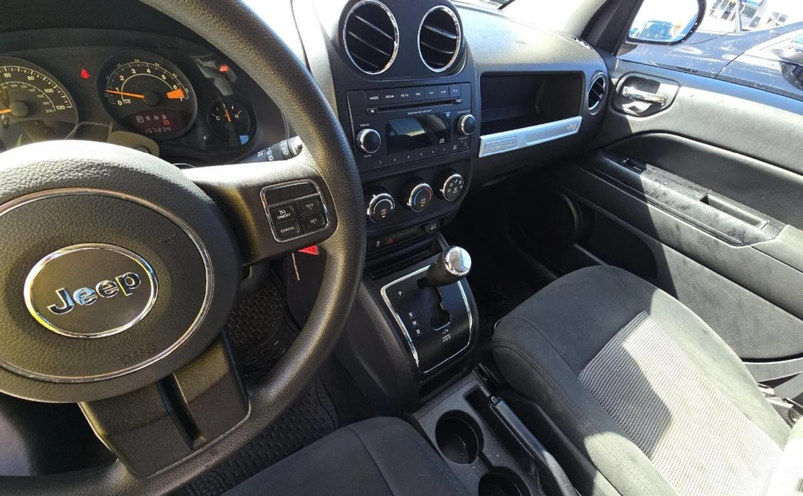 2015 Jeep Compass - Image 11 of 14
