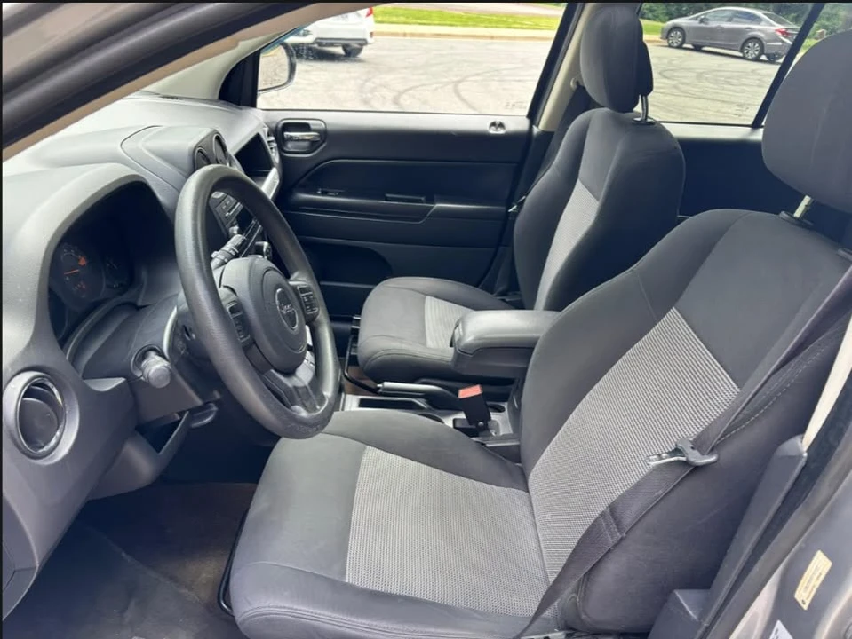 2015 Jeep Compass - Image 17 of 18