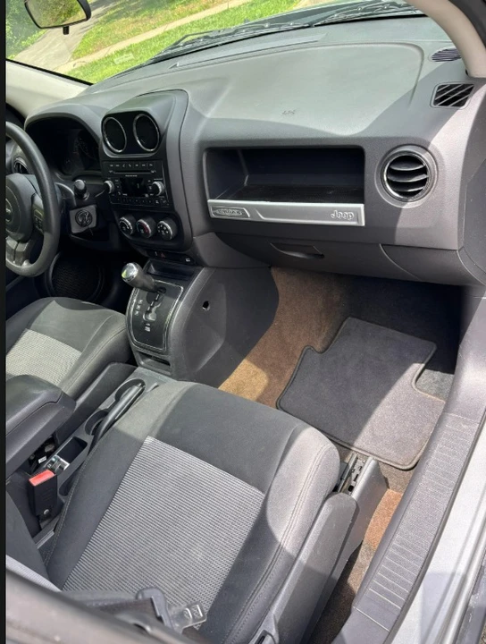 2015 Jeep Compass - Image 8 of 18