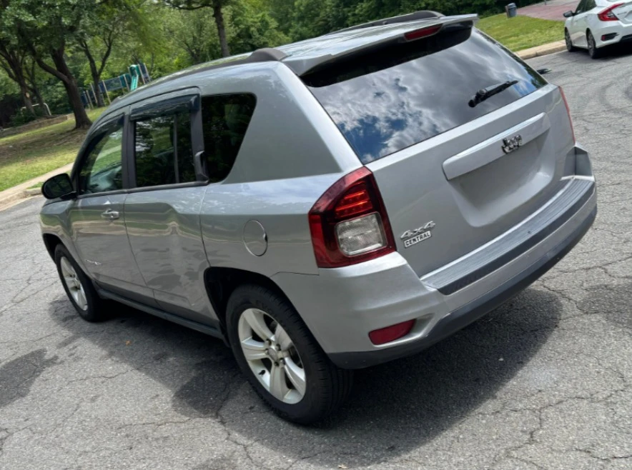 2015 Jeep Compass - Image 2 of 18
